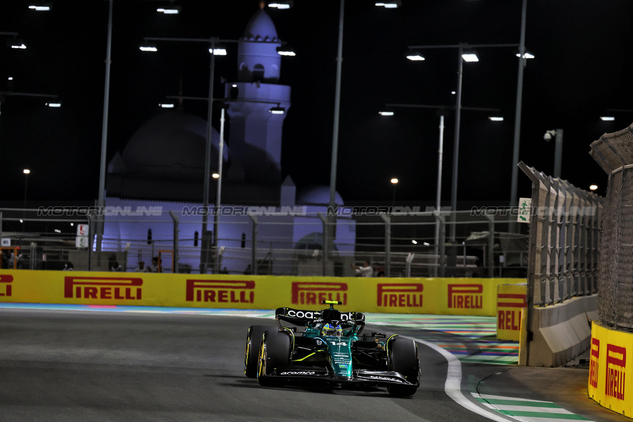 GP ARABIA SAUDITA, Fernando Alonso (ESP) Aston Martin F1 Team AMR23.

17.03.2023. Formula 1 World Championship, Rd 2, Saudi Arabian Grand Prix, Jeddah, Saudi Arabia, Practice Day.

- www.xpbimages.com, EMail: requests@xpbimages.com © Copyright: Bearne / XPB Images