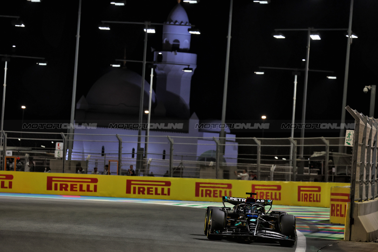 GP ARABIA SAUDITA, George Russell (GBR) Mercedes AMG F1 W14.

17.03.2023. Formula 1 World Championship, Rd 2, Saudi Arabian Grand Prix, Jeddah, Saudi Arabia, Practice Day.

- www.xpbimages.com, EMail: requests@xpbimages.com © Copyright: Bearne / XPB Images