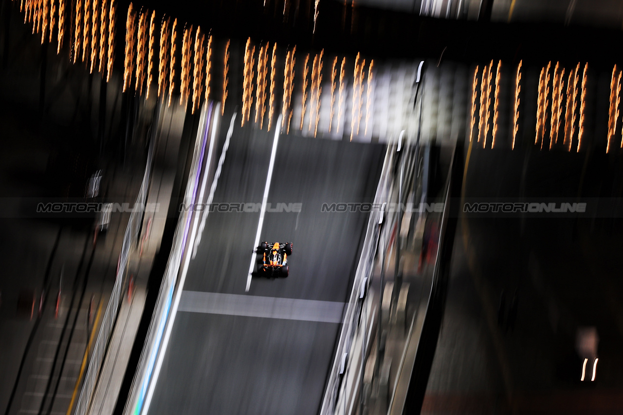 GP ARABIA SAUDITA, Oscar Piastri (AUS) McLaren MCL60.

17.03.2023. Formula 1 World Championship, Rd 2, Saudi Arabian Grand Prix, Jeddah, Saudi Arabia, Practice Day.

- www.xpbimages.com, EMail: requests@xpbimages.com © Copyright: Rew / XPB Images