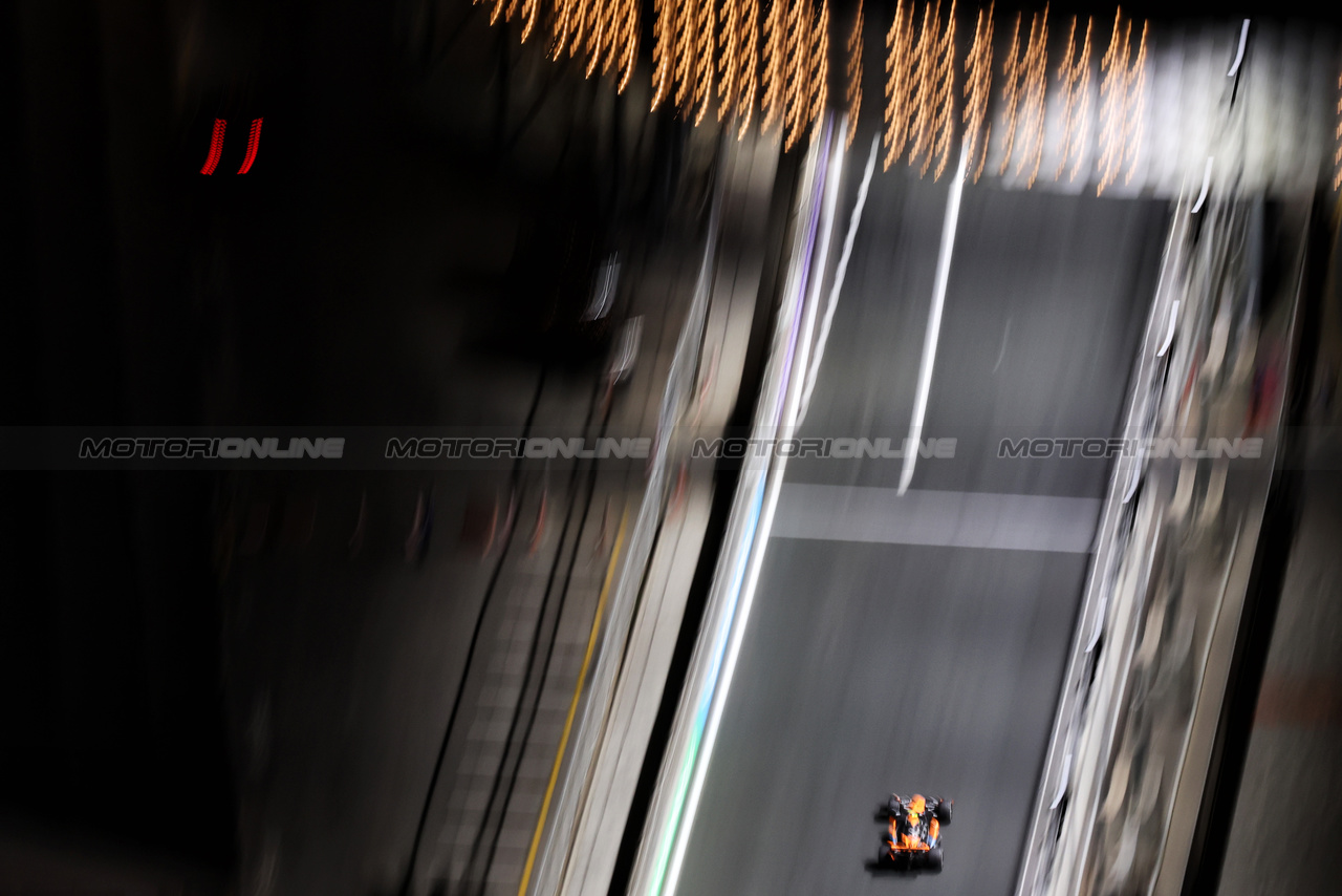 GP ARABIA SAUDITA, Lando Norris (GBR) McLaren MCL60.

17.03.2023. Formula 1 World Championship, Rd 2, Saudi Arabian Grand Prix, Jeddah, Saudi Arabia, Practice Day.

- www.xpbimages.com, EMail: requests@xpbimages.com © Copyright: Rew / XPB Images