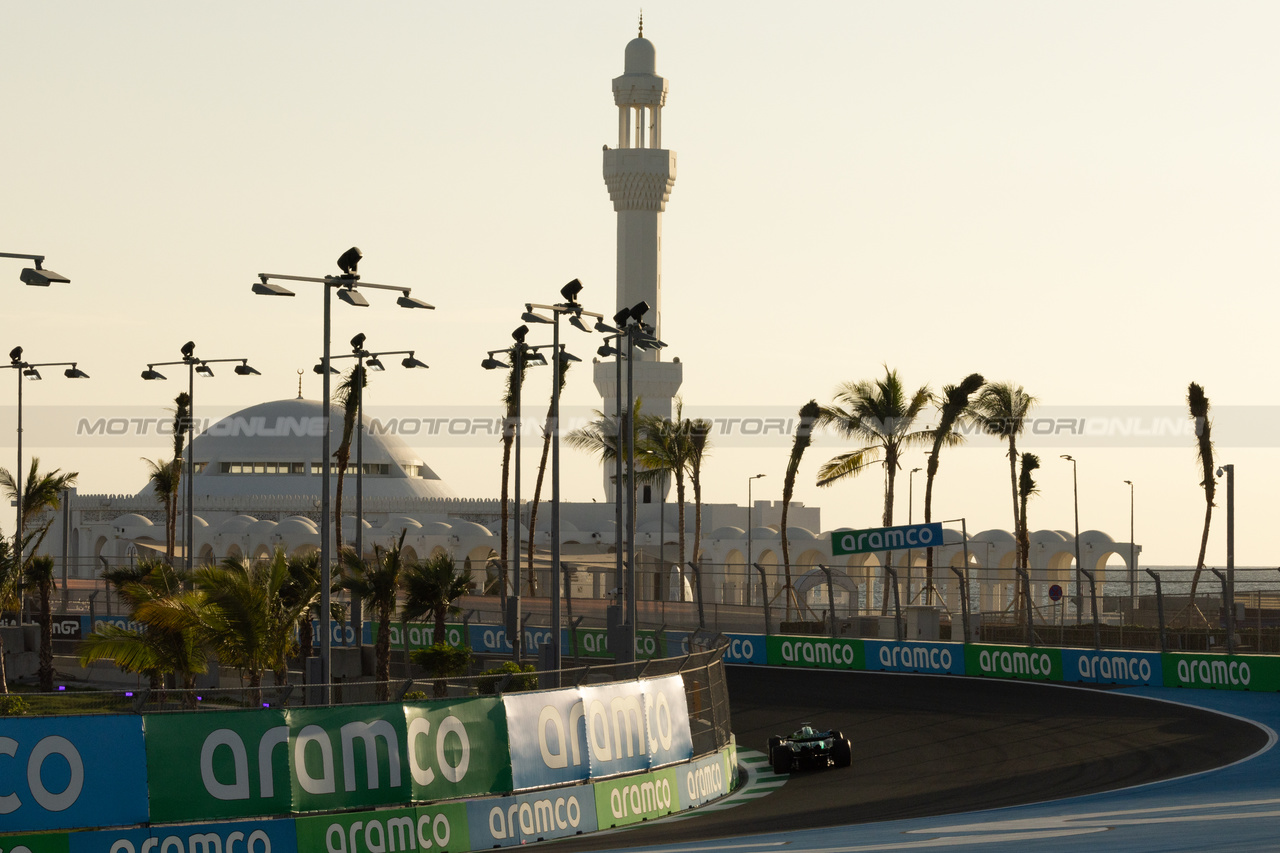 GP ARABIA SAUDITA, Lance Stroll (CDN) Aston Martin F1 Team AMR23.

17.03.2023. Formula 1 World Championship, Rd 2, Saudi Arabian Grand Prix, Jeddah, Saudi Arabia, Practice Day.

- www.xpbimages.com, EMail: requests@xpbimages.com © Copyright: Rew / XPB Images