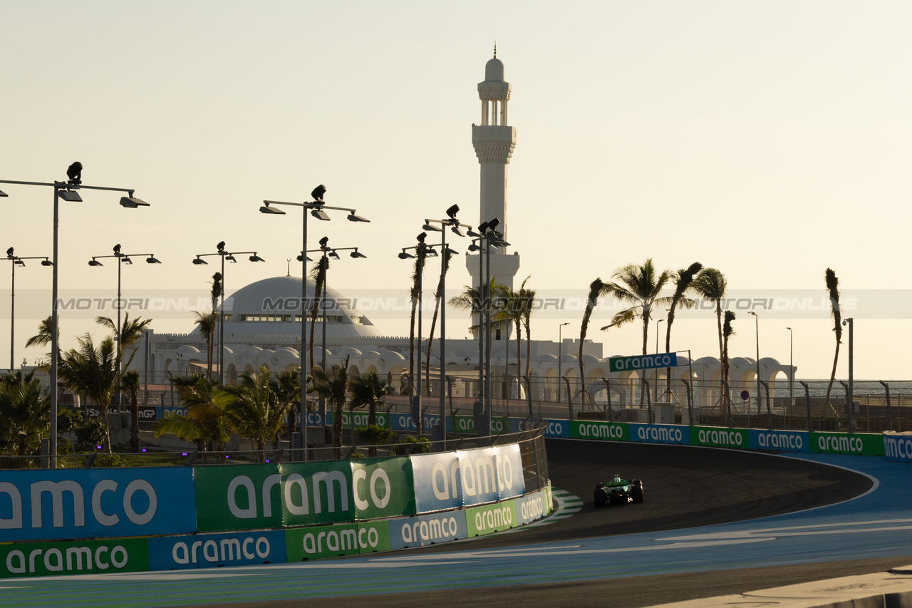 GP ARABIA SAUDITA, Fernando Alonso (ESP) Aston Martin F1 Team AMR23.

17.03.2023. Formula 1 World Championship, Rd 2, Saudi Arabian Grand Prix, Jeddah, Saudi Arabia, Practice Day.

- www.xpbimages.com, EMail: requests@xpbimages.com © Copyright: Rew / XPB Images