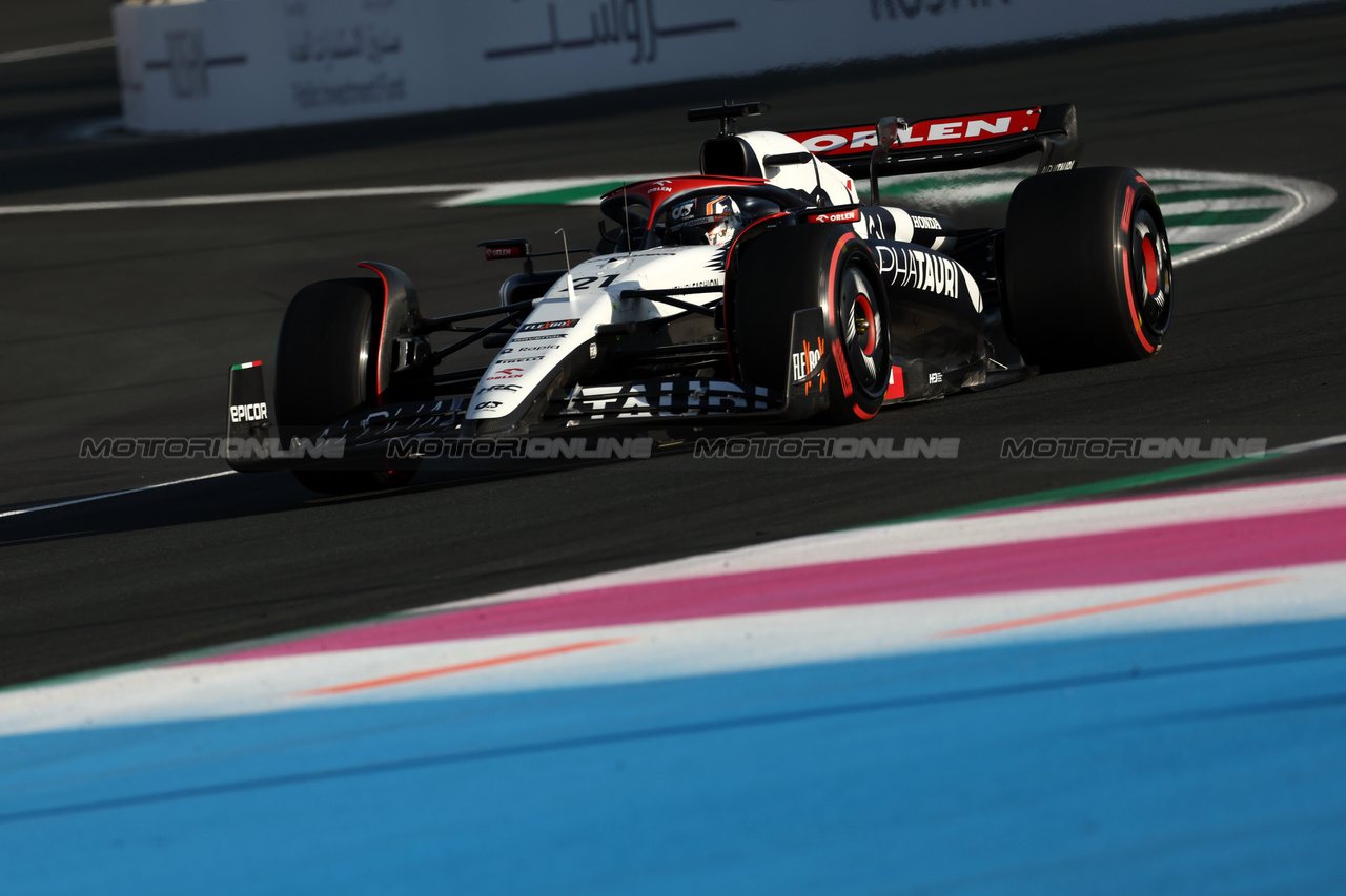 GP ARABIA SAUDITA, Nyck de Vries (NLD) AlphaTauri AT04.

17.03.2023. Formula 1 World Championship, Rd 2, Saudi Arabian Grand Prix, Jeddah, Saudi Arabia, Practice Day.

- www.xpbimages.com, EMail: requests@xpbimages.com © Copyright: Moy / XPB Images