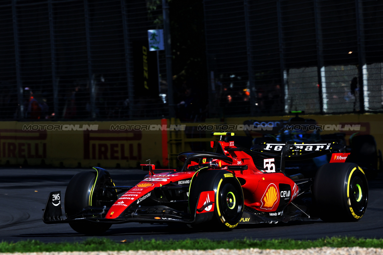 GP AUSTRALIA, Carlos Sainz Jr (ESP) Ferrari SF-23.

02.04.2023. Formula 1 World Championship, Rd 3, Australian Grand Prix, Albert Park, Melbourne, Australia, Gara Day.

- www.xpbimages.com, EMail: requests@xpbimages.com ¬© Copyright: Charniaux / XPB Images