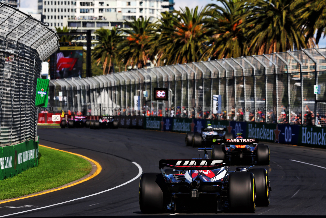 GP AUSTRALIA, Kevin Magnussen (DEN) Haas VF-23.

02.04.2023. Formula 1 World Championship, Rd 3, Australian Grand Prix, Albert Park, Melbourne, Australia, Gara Day.

- www.xpbimages.com, EMail: requests@xpbimages.com ¬© Copyright: Batchelor / XPB Images