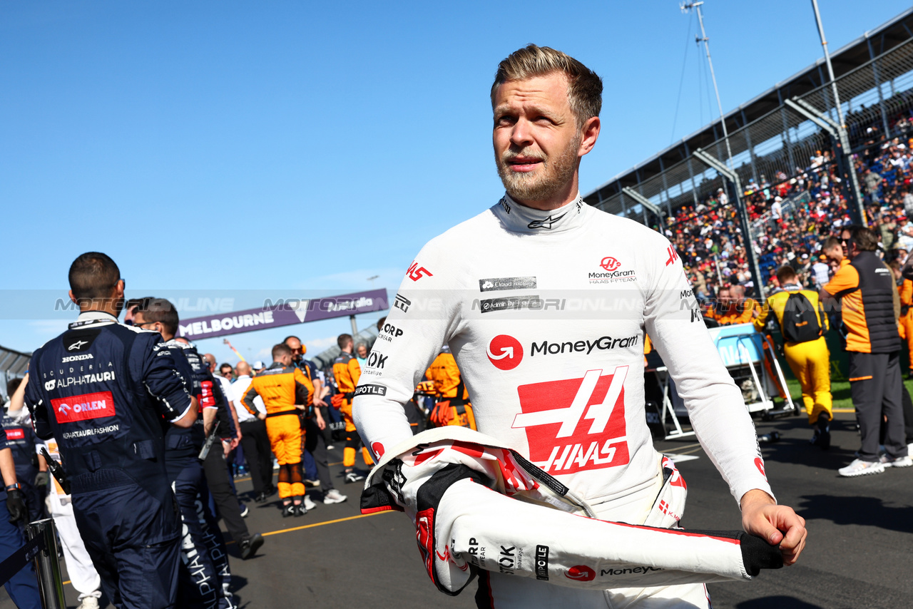 GP AUSTRALIA, Kevin Magnussen (DEN) Haas F1 Team on the grid.

02.04.2023. Formula 1 World Championship, Rd 3, Australian Grand Prix, Albert Park, Melbourne, Australia, Gara Day.

- www.xpbimages.com, EMail: requests@xpbimages.com ¬© Copyright: Batchelor / XPB Images