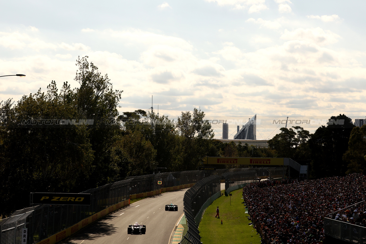 GP AUSTRALIA, Esteban Ocon (FRA) Alpine F1 Team A523.

02.04.2023. Formula 1 World Championship, Rd 3, Australian Grand Prix, Albert Park, Melbourne, Australia, Gara Day.

- www.xpbimages.com, EMail: requests@xpbimages.com ¬© Copyright: Bearne / XPB Images