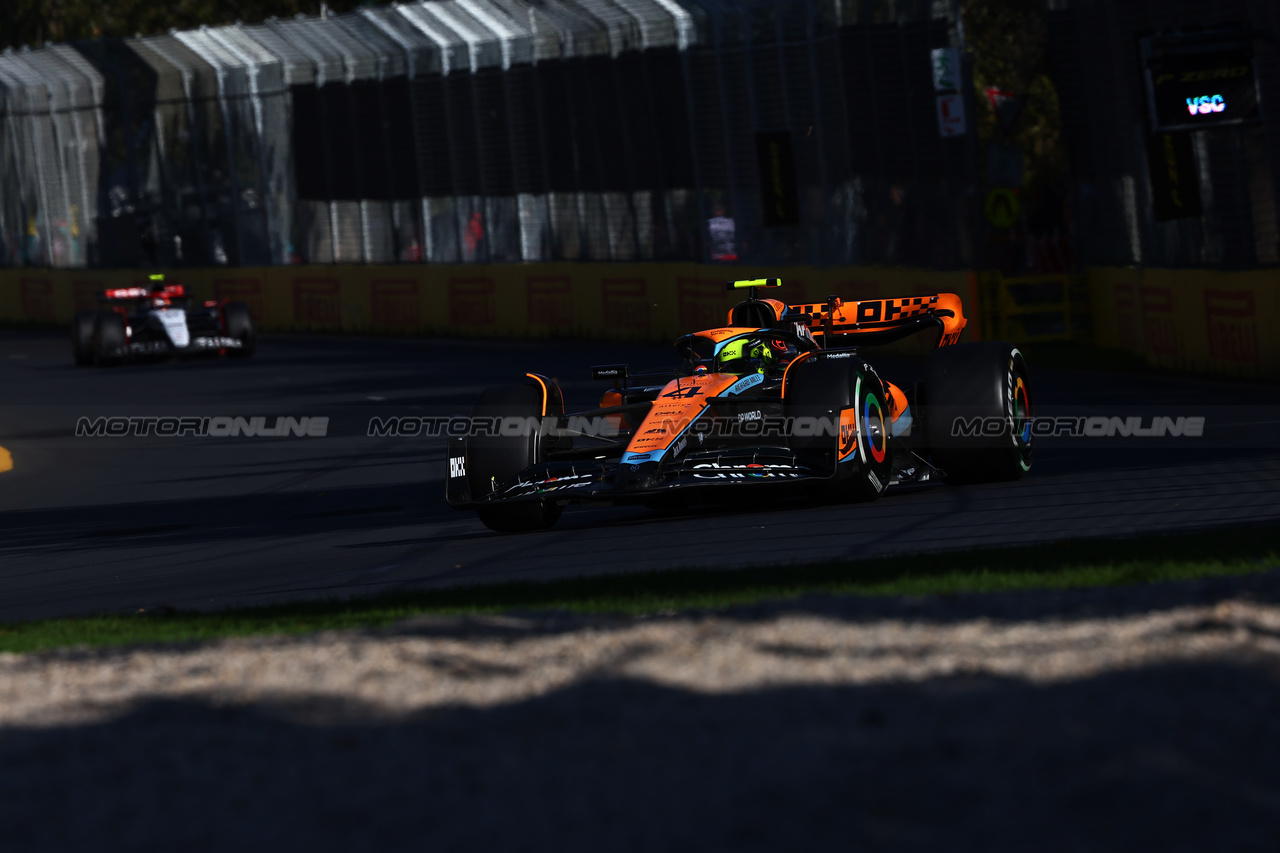 GP AUSTRALIA, Lando Norris (GBR) McLaren MCL60.

02.04.2023. Formula 1 World Championship, Rd 3, Australian Grand Prix, Albert Park, Melbourne, Australia, Gara Day.

- www.xpbimages.com, EMail: requests@xpbimages.com ¬© Copyright: Charniaux / XPB Images