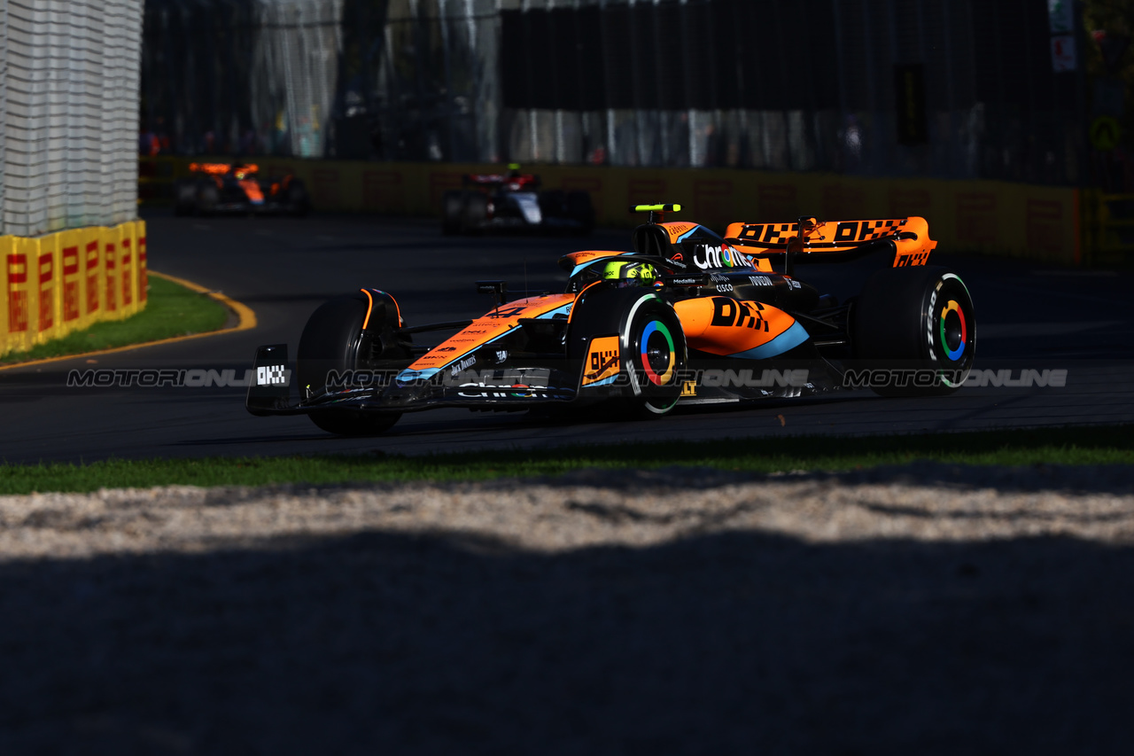 GP AUSTRALIA, Lando Norris (GBR) McLaren MCL60.

02.04.2023. Formula 1 World Championship, Rd 3, Australian Grand Prix, Albert Park, Melbourne, Australia, Gara Day.

- www.xpbimages.com, EMail: requests@xpbimages.com ¬© Copyright: Charniaux / XPB Images