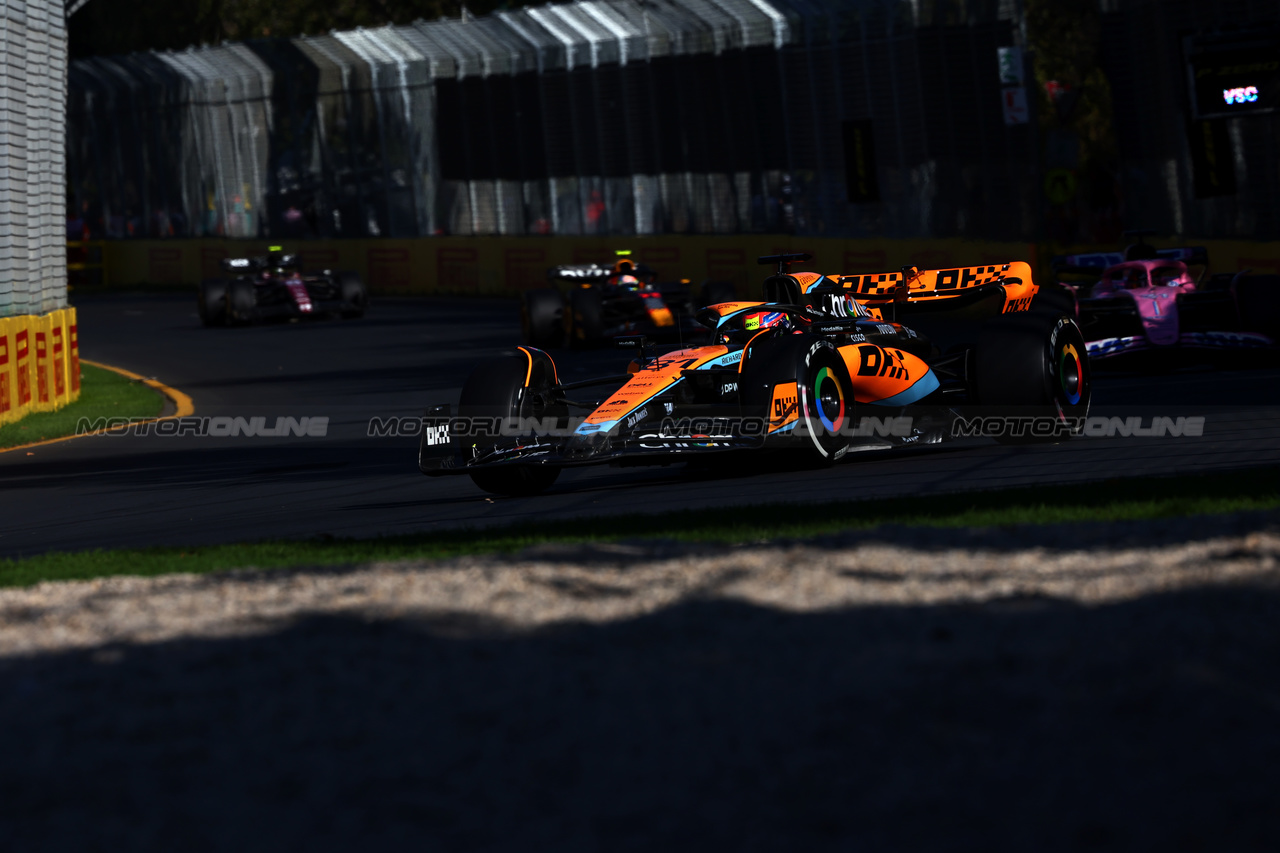 GP AUSTRALIA, Oscar Piastri (AUS) McLaren MCL60.

02.04.2023. Formula 1 World Championship, Rd 3, Australian Grand Prix, Albert Park, Melbourne, Australia, Gara Day.

- www.xpbimages.com, EMail: requests@xpbimages.com ¬© Copyright: Charniaux / XPB Images