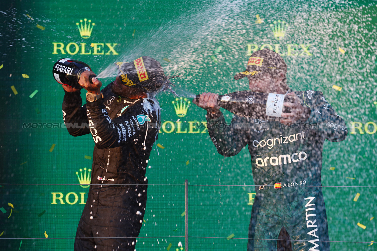 GP AUSTRALIA, 2nd place Lewis Hamilton (GBR) Mercedes AMG F1 e 3rd place Fernando Alonso (ESP) Aston Martin F1 Team.
02.04.2023. Formula 1 World Championship, Rd 3, Australian Grand Prix, Albert Park, Melbourne, Australia, Gara Day.
- www.xpbimages.com, EMail: requests@xpbimages.com ¬© Copyright: Batchelor / XPB Images