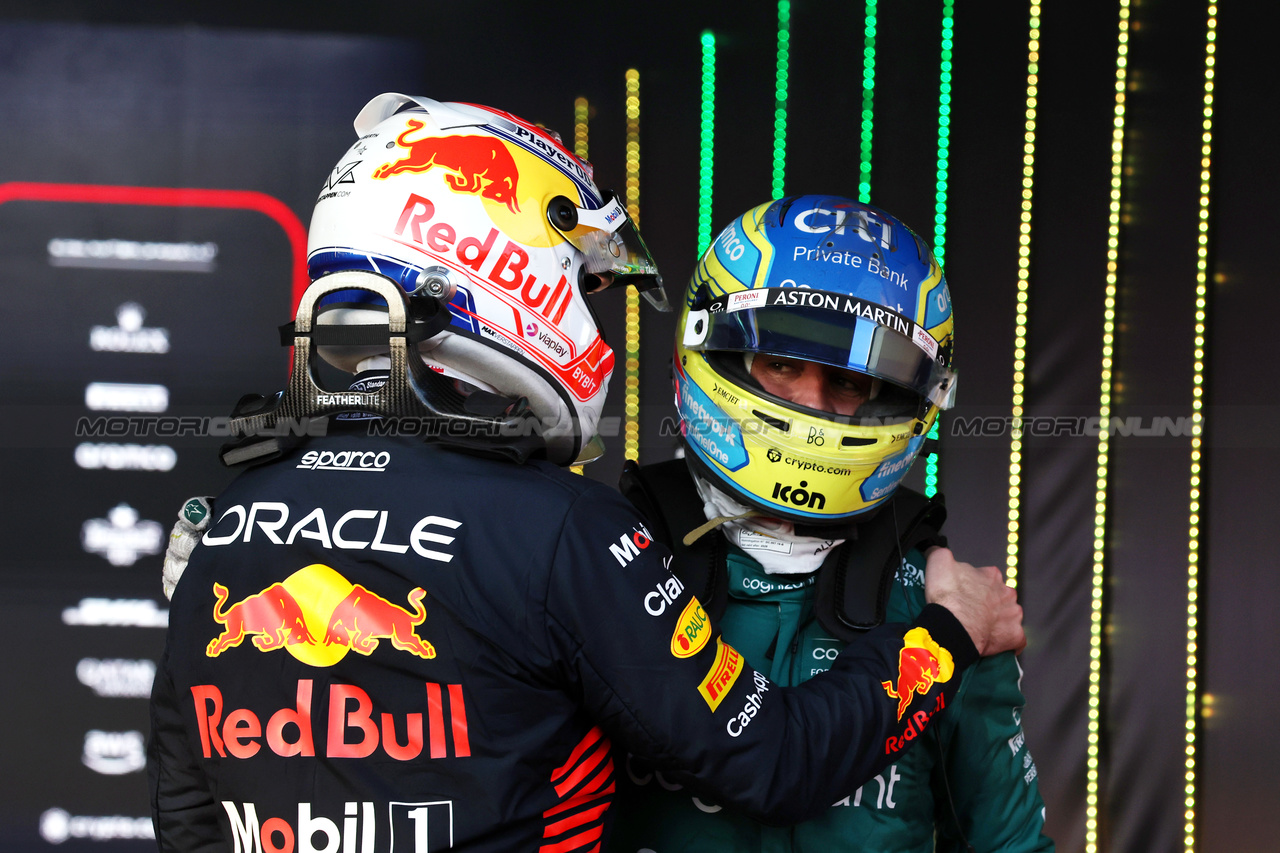 GP AUSTRALIA, (L to R): Gara winner Max Verstappen (NLD) Red Bull Racing with third placed Fernando Alonso (ESP) Aston Martin F1 Team.

02.04.2023. Formula 1 World Championship, Rd 3, Australian Grand Prix, Albert Park, Melbourne, Australia, Gara Day.

- www.xpbimages.com, EMail: requests@xpbimages.com ¬© Copyright: Bearne / XPB Images