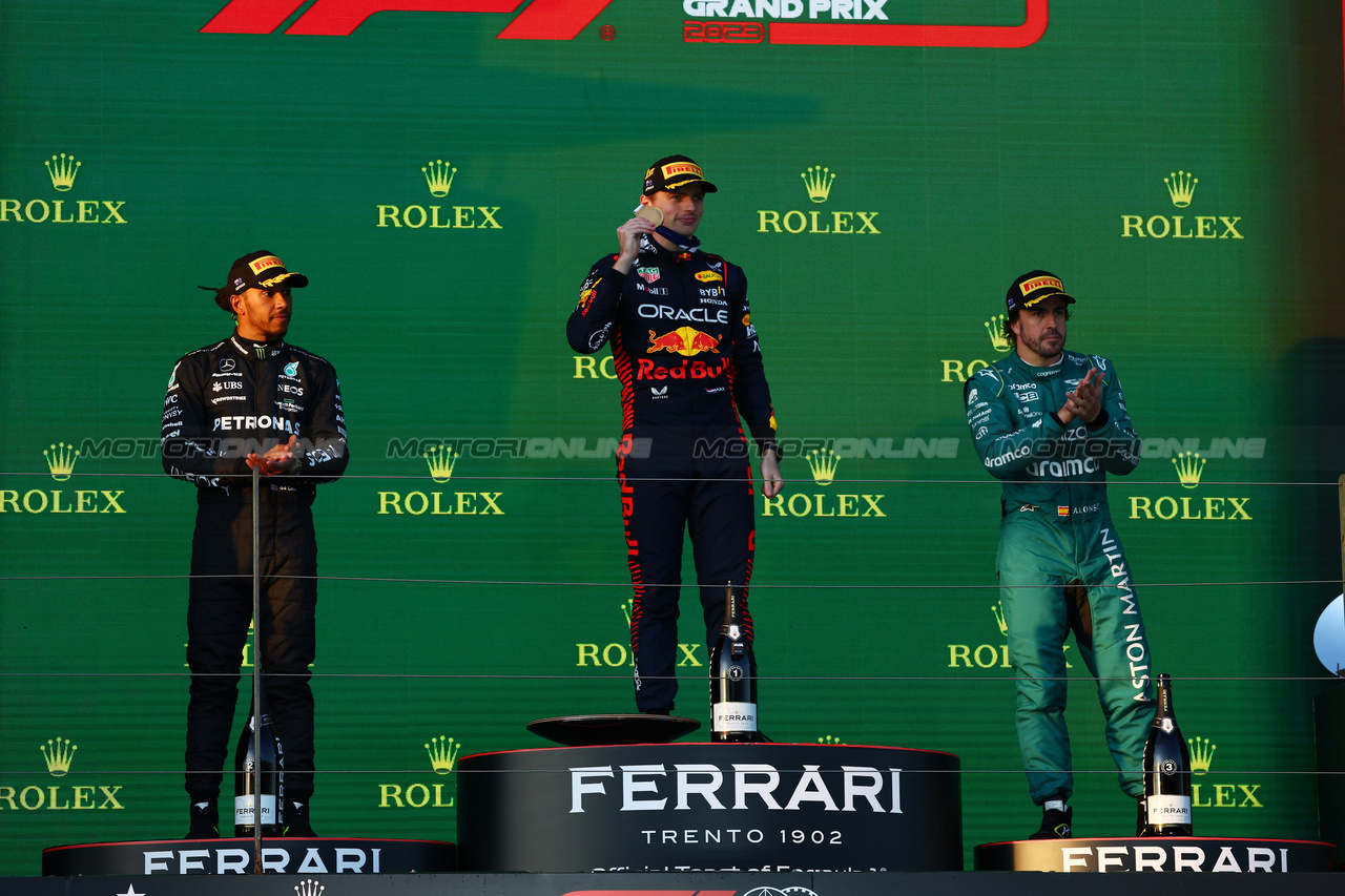 GP AUSTRALIA, 1st place Max Verstappen (NLD) Red Bull Racing RB19, 2nd place Lewis Hamilton (GBR) Mercedes AMG F1 W14 e 3rd place Fernando Alonso (ESP) Aston Martin F1 Team.
02.04.2023. Formula 1 World Championship, Rd 3, Australian Grand Prix, Albert Park, Melbourne, Australia, Gara Day.
- www.xpbimages.com, EMail: requests@xpbimages.com ¬© Copyright: Batchelor / XPB Images
