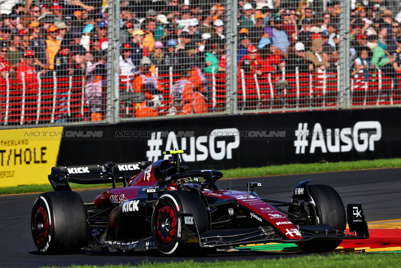 GP AUSTRALIA, Zhou Guanyu (CHN) Alfa Romeo F1 Team C43.

02.04.2023. Formula 1 World Championship, Rd 3, Australian Grand Prix, Albert Park, Melbourne, Australia, Gara Day.

- www.xpbimages.com, EMail: requests@xpbimages.com ¬© Copyright: Batchelor / XPB Images