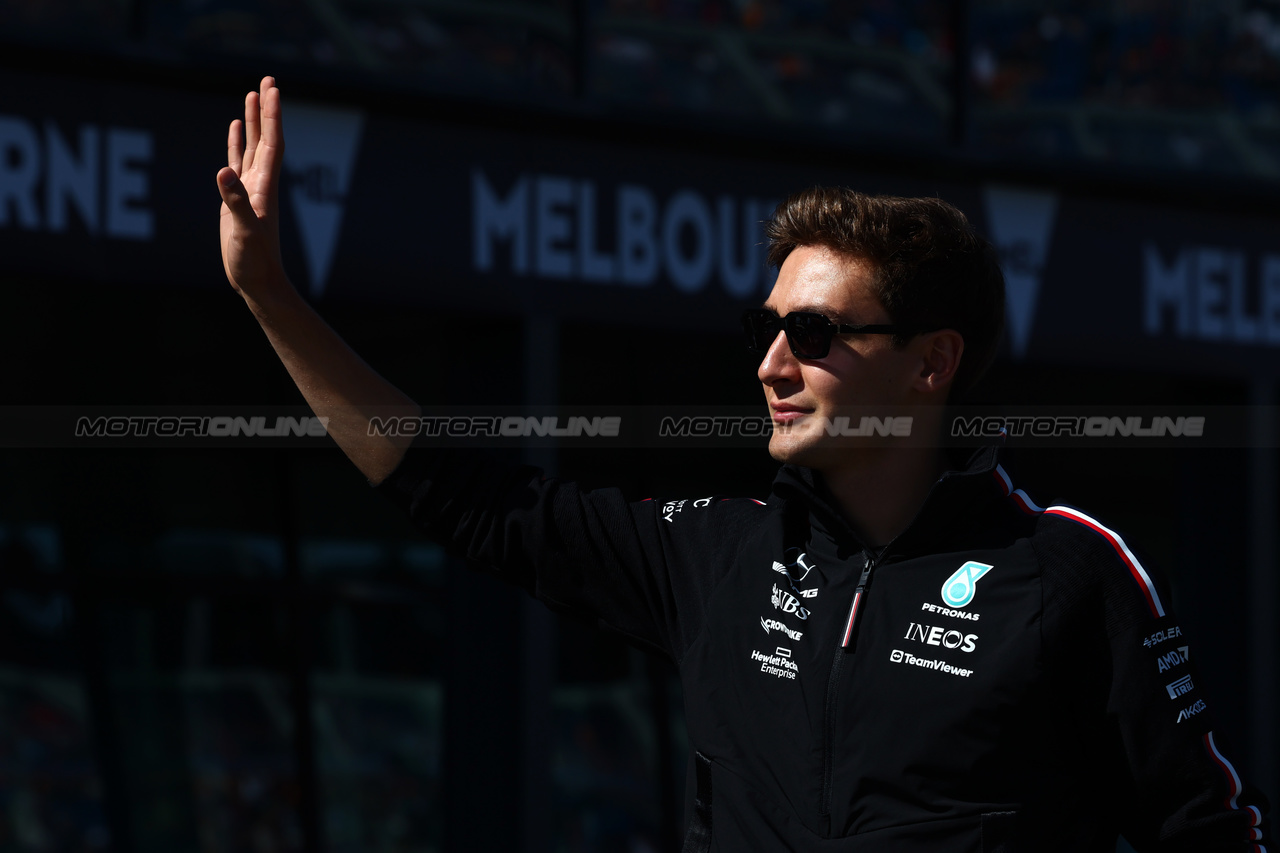 GP AUSTRALIA, George Russell (GBR) Mercedes AMG F1 on the drivers' parade.

02.04.2023. Formula 1 World Championship, Rd 3, Australian Grand Prix, Albert Park, Melbourne, Australia, Gara Day.

- www.xpbimages.com, EMail: requests@xpbimages.com ¬© Copyright: Batchelor / XPB Images