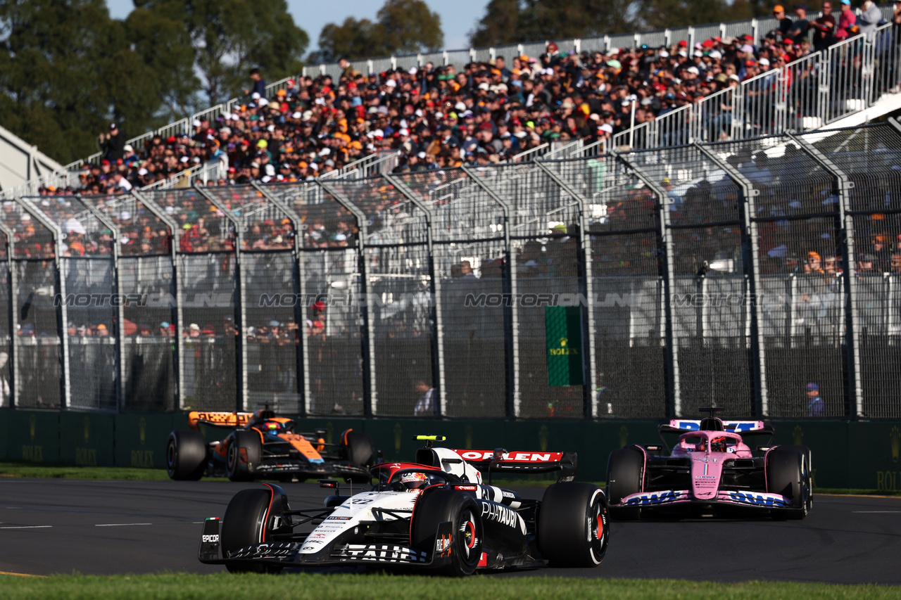 GP AUSTRALIA, Yuki Tsunoda (JPN) AlphaTauri AT04.

02.04.2023. Formula 1 World Championship, Rd 3, Australian Grand Prix, Albert Park, Melbourne, Australia, Gara Day.

- www.xpbimages.com, EMail: requests@xpbimages.com ¬© Copyright: Moy / XPB Images