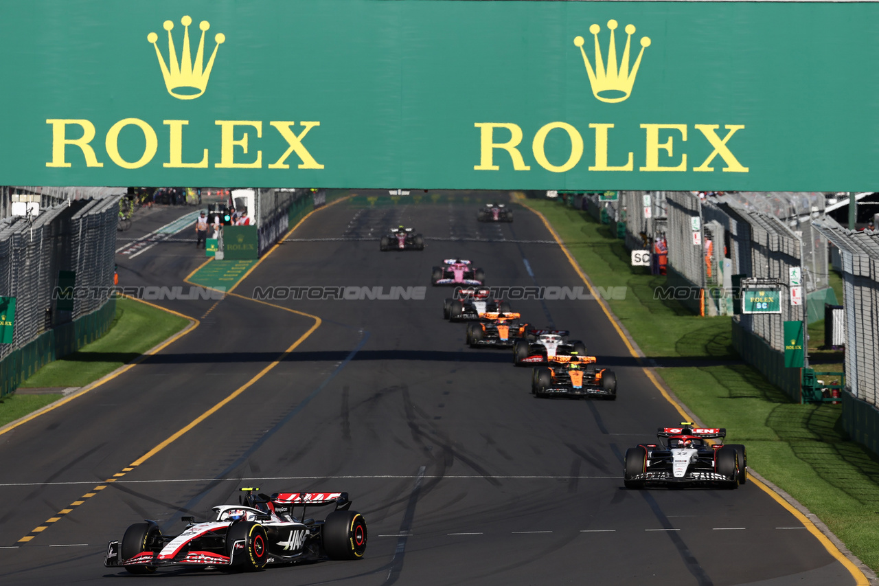 GP AUSTRALIA, Nico Hulkenberg (GER) Haas VF-23.

02.04.2023. Formula 1 World Championship, Rd 3, Australian Grand Prix, Albert Park, Melbourne, Australia, Gara Day.

- www.xpbimages.com, EMail: requests@xpbimages.com ¬© Copyright: Moy / XPB Images