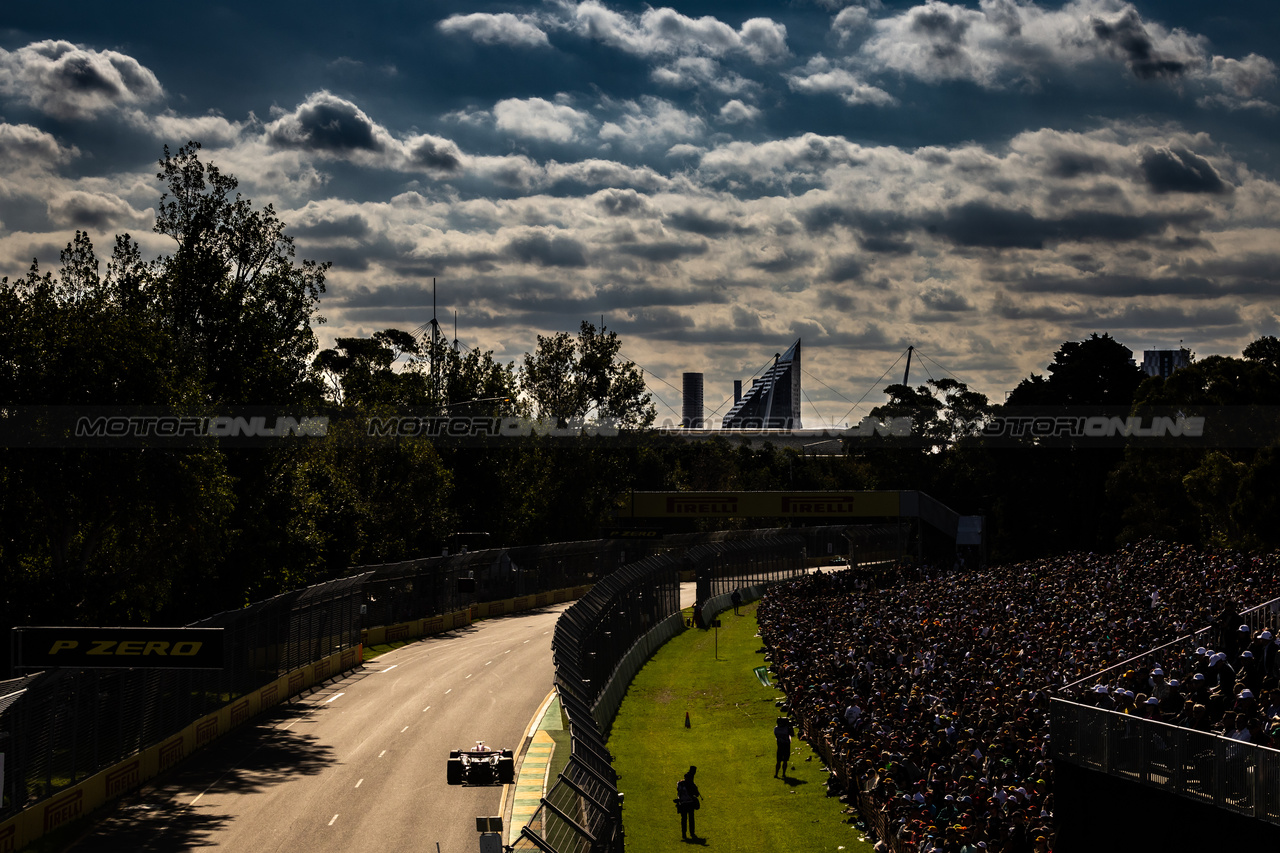GP AUSTRALIA, Esteban Ocon (FRA) Alpine F1 Team A523.

02.04.2023. Formula 1 World Championship, Rd 3, Australian Grand Prix, Albert Park, Melbourne, Australia, Gara Day.

- www.xpbimages.com, EMail: requests@xpbimages.com ¬© Copyright: Bearne / XPB Images