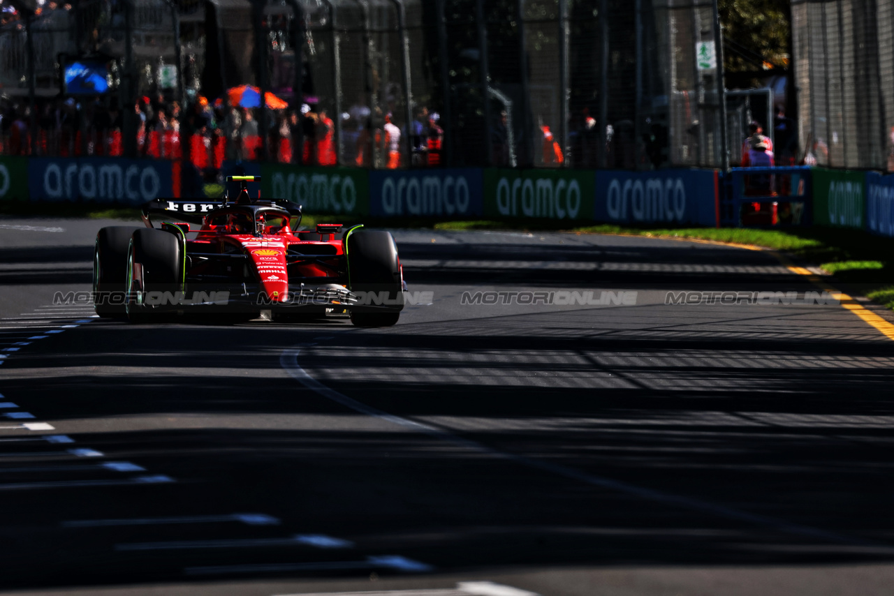 GP AUSTRALIA, Carlos Sainz Jr (ESP) Ferrari SF-23.

02.04.2023. Formula 1 World Championship, Rd 3, Australian Grand Prix, Albert Park, Melbourne, Australia, Gara Day.

 - www.xpbimages.com, EMail: requests@xpbimages.com ¬© Copyright: Coates / XPB Images
