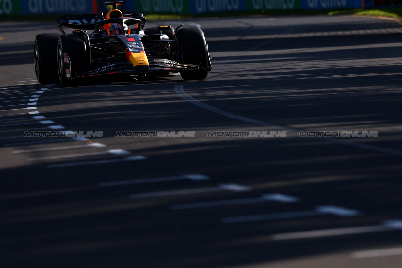GP AUSTRALIA, Max Verstappen (NLD) Red Bull Racing RB19.

02.04.2023. Formula 1 World Championship, Rd 3, Australian Grand Prix, Albert Park, Melbourne, Australia, Gara Day.

 - www.xpbimages.com, EMail: requests@xpbimages.com ¬© Copyright: Coates / XPB Images