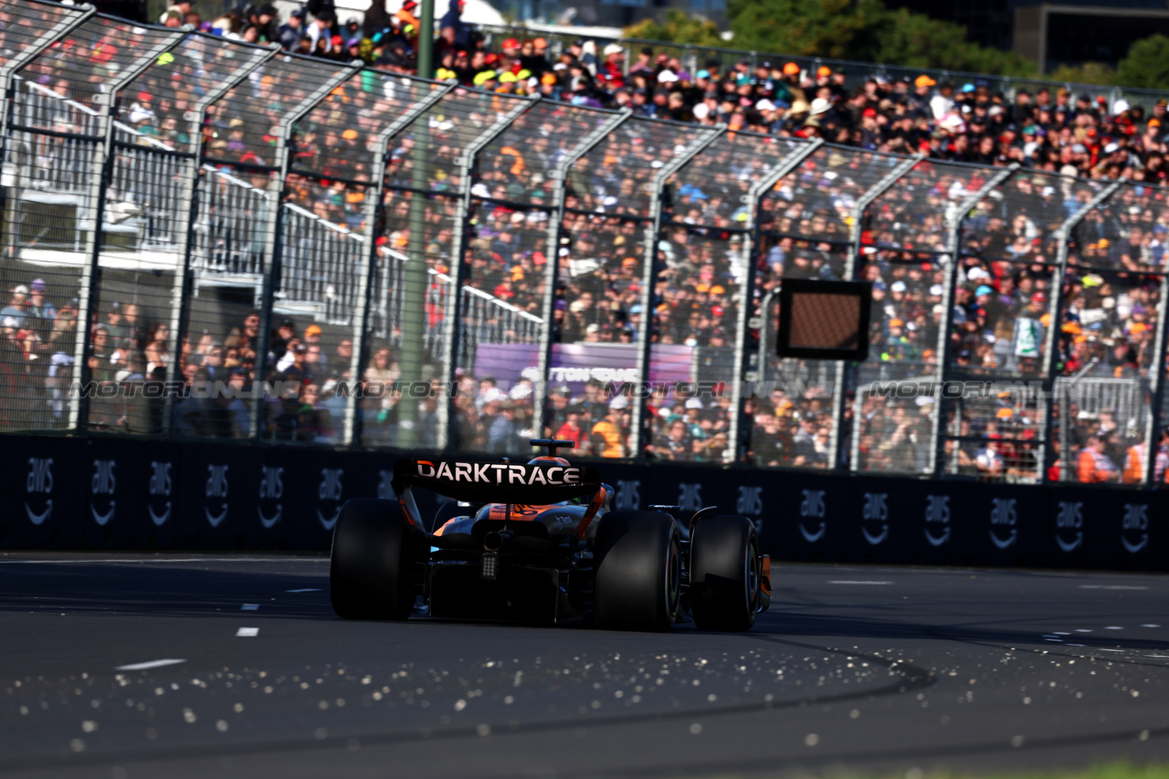 GP AUSTRALIA, Oscar Piastri (AUS) McLaren MCL60.

02.04.2023. Formula 1 World Championship, Rd 3, Australian Grand Prix, Albert Park, Melbourne, Australia, Gara Day.

 - www.xpbimages.com, EMail: requests@xpbimages.com ¬© Copyright: Coates / XPB Images