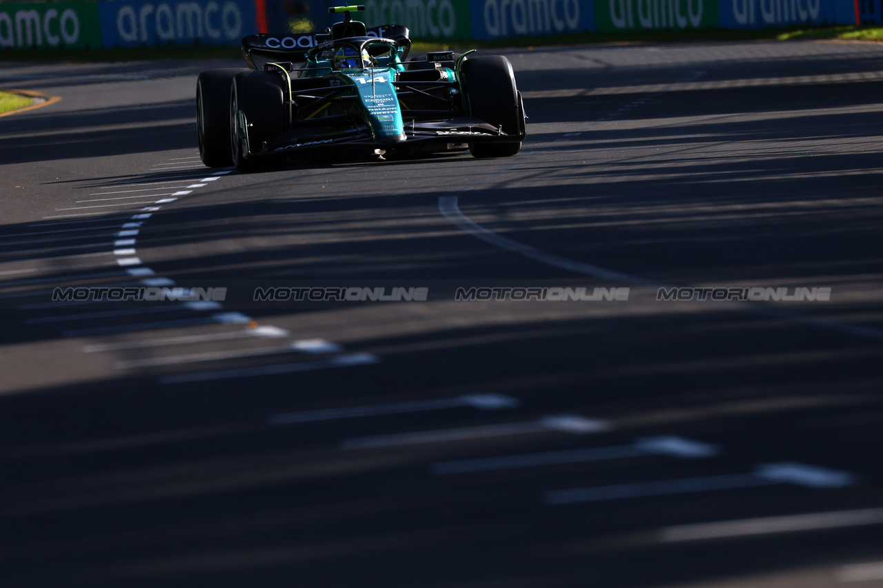 GP AUSTRALIA, Fernando Alonso (ESP) Aston Martin F1 Team AMR23.

02.04.2023. Formula 1 World Championship, Rd 3, Australian Grand Prix, Albert Park, Melbourne, Australia, Gara Day.

 - www.xpbimages.com, EMail: requests@xpbimages.com ¬© Copyright: Coates / XPB Images
