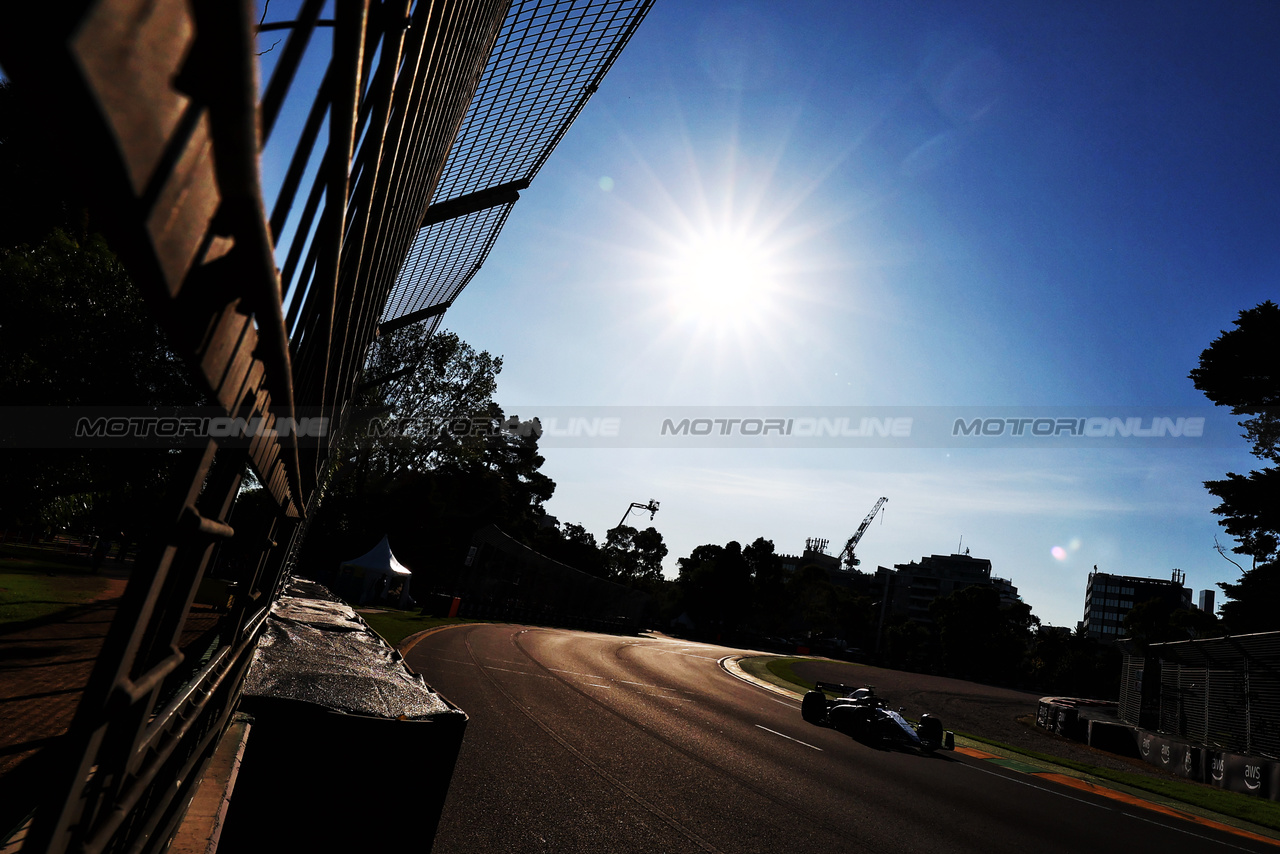GP AUSTRALIA, Nyck de Vries (NLD) AlphaTauri AT04.

02.04.2023. Formula 1 World Championship, Rd 3, Australian Grand Prix, Albert Park, Melbourne, Australia, Gara Day.

 - www.xpbimages.com, EMail: requests@xpbimages.com ¬© Copyright: Coates / XPB Images