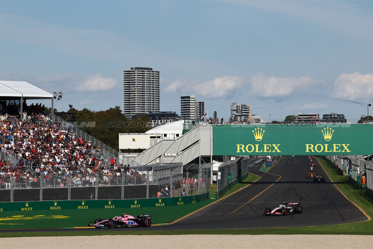 GP AUSTRALIA, Pierre Gasly (FRA) Alpine F1 Team A523.

02.04.2023. Formula 1 World Championship, Rd 3, Australian Grand Prix, Albert Park, Melbourne, Australia, Gara Day.

- www.xpbimages.com, EMail: requests@xpbimages.com ¬© Copyright: Moy / XPB Images