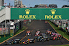 GP AUSTRALIA, George Russell (GBR) Mercedes AMG F1 W14 davanti a Max Verstappen (NLD) Red Bull Racing RB19 at the partenza of the race.
02.04.2023. Formula 1 World Championship, Rd 3, Australian Grand Prix, Albert Park, Melbourne, Australia, Gara Day.
- www.xpbimages.com, EMail: requests@xpbimages.com ¬© Copyright: Moy / XPB Images
