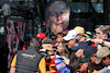 GP AUSTRALIA, Zak Brown (USA) McLaren Executive Director with fans.
02.04.2023. Formula 1 World Championship, Rd 3, Australian Grand Prix, Albert Park, Melbourne, Australia, Gara Day.
- www.xpbimages.com, EMail: requests@xpbimages.com ¬© Copyright: Moy / XPB Images