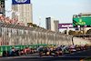 GP AUSTRALIA, Max Verstappen (NLD) Red Bull Racing RB19 e Lewis Hamilton (GBR) Mercedes AMG F1 W14 at the second repartenza of the race.
02.04.2023. Formula 1 World Championship, Rd 3, Australian Grand Prix, Albert Park, Melbourne, Australia, Gara Day.
- www.xpbimages.com, EMail: requests@xpbimages.com ¬© Copyright: Moy / XPB Images
