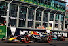 GP AUSTRALIA, Max Verstappen (NLD) Red Bull Racing RB19 e Lewis Hamilton (GBR) Mercedes AMG F1 W14 at the second repartenza of the race.
02.04.2023. Formula 1 World Championship, Rd 3, Australian Grand Prix, Albert Park, Melbourne, Australia, Gara Day.
- www.xpbimages.com, EMail: requests@xpbimages.com ¬© Copyright: Moy / XPB Images