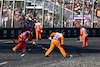 GP AUSTRALIA, Marshals sweep clear the gravel left by Alexander Albon (THA) Williams Racing that brought out the red flag.
02.04.2023. Formula 1 World Championship, Rd 3, Australian Grand Prix, Albert Park, Melbourne, Australia, Gara Day.
 - www.xpbimages.com, EMail: requests@xpbimages.com ¬© Copyright: Coates / XPB Images