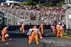 GP AUSTRALIA, Marshals sweep clear the gravel left by Alexander Albon (THA) Williams Racing that brought out the red flag.
02.04.2023. Formula 1 World Championship, Rd 3, Australian Grand Prix, Albert Park, Melbourne, Australia, Gara Day.
 - www.xpbimages.com, EMail: requests@xpbimages.com ¬© Copyright: Coates / XPB Images