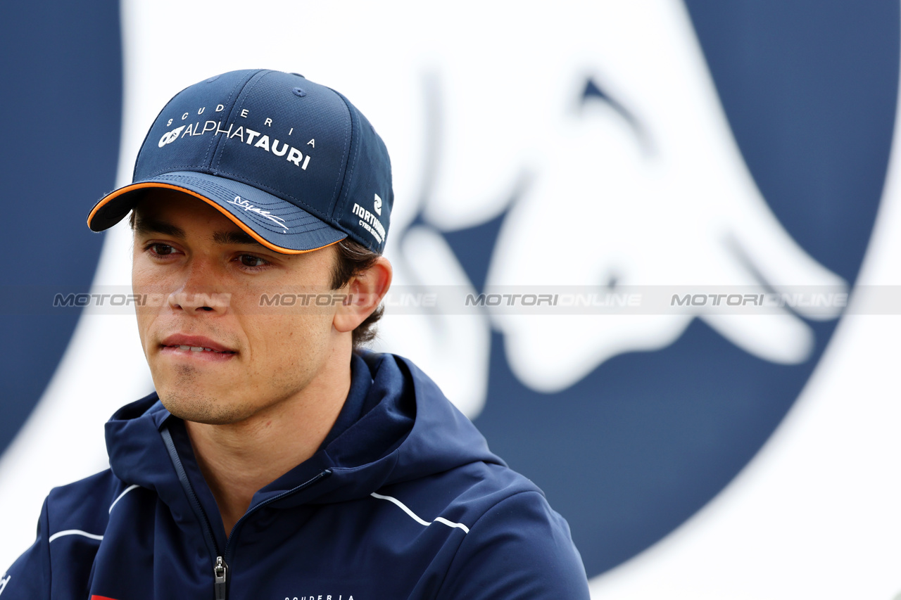 GP AUSTRALIA, Nyck de Vries (NLD) AlphaTauri.

30.03.2023. Formula 1 World Championship, Rd 3, Australian Grand Prix, Albert Park, Melbourne, Australia, Preparation Day.

- www.xpbimages.com, EMail: requests@xpbimages.com ¬© Copyright: Batchelor / XPB Images