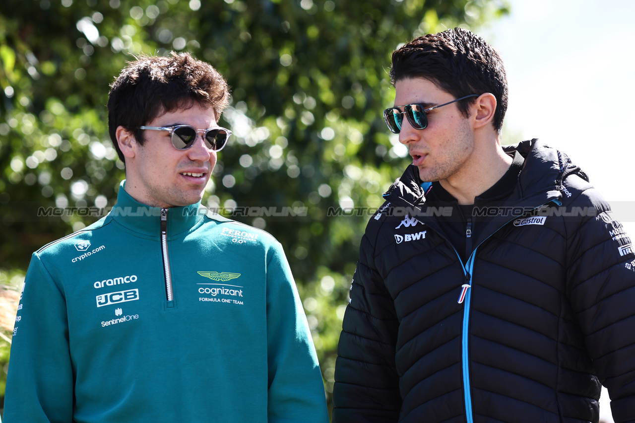 GP AUSTRALIA, Lance Stroll (CDN), Aston Martin F1 Team e Esteban Ocon (FRA), Alpine F1 Team 
30.03.2023. Formula 1 World Championship, Rd 3, Australian Grand Prix, Albert Park, Melbourne, Australia, Preparation Day.
- www.xpbimages.com, EMail: requests@xpbimages.com ¬© Copyright: Charniaux / XPB Images