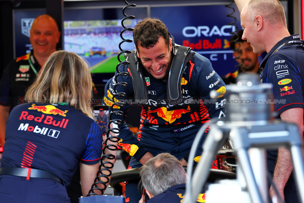 GP AUSTRALIA, Daniel Ricciardo (AUS) Red Bull Racing RB19 Reserve e Third Driver.

30.03.2023. Formula 1 World Championship, Rd 3, Australian Grand Prix, Albert Park, Melbourne, Australia, Preparation Day.

 - www.xpbimages.com, EMail: requests@xpbimages.com ¬© Copyright: Coates / XPB Images