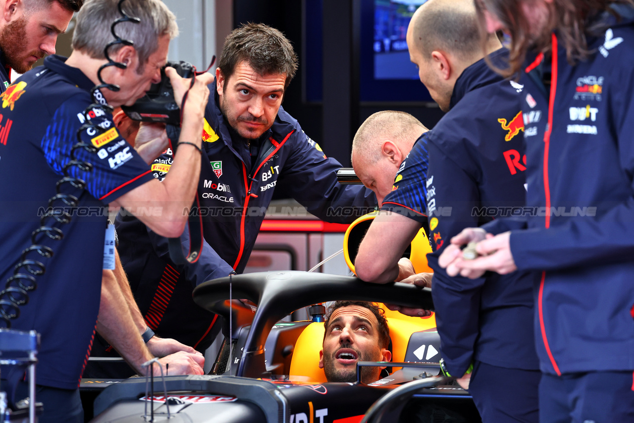 GP AUSTRALIA, Daniel Ricciardo (AUS) Red Bull Racing RB19 Reserve e Third Driver.

30.03.2023. Formula 1 World Championship, Rd 3, Australian Grand Prix, Albert Park, Melbourne, Australia, Preparation Day.

 - www.xpbimages.com, EMail: requests@xpbimages.com ¬© Copyright: Coates / XPB Images