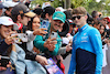 GP AUSTRALIA, Logan Sargeant (USA) Williams Racing with fans.
30.03.2023. Formula 1 World Championship, Rd 3, Australian Grand Prix, Albert Park, Melbourne, Australia, Preparation Day.
- www.xpbimages.com, EMail: requests@xpbimages.com ¬© Copyright: Moy / XPB Images