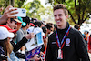 GP AUSTRALIA, Theo Pourchaire (FRA) Alfa Romeo F1 Team Reserve Driver with fans.
30.03.2023. Formula 1 World Championship, Rd 3, Australian Grand Prix, Albert Park, Melbourne, Australia, Preparation Day.
- www.xpbimages.com, EMail: requests@xpbimages.com ¬© Copyright: Moy / XPB Images
