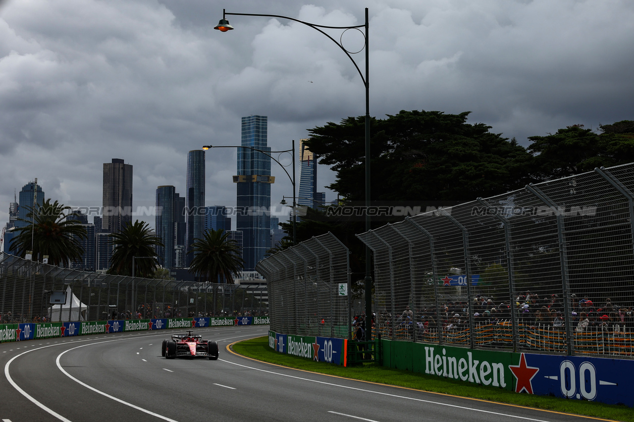 GP AUSTRALIA, Carlos Sainz Jr (ESP), Ferrari 
01.04.2023. Formula 1 World Championship, Rd 3, Australian Grand Prix, Albert Park, Melbourne, Australia, Qualifiche Day.
- www.xpbimages.com, EMail: requests@xpbimages.com ¬© Copyright: Charniaux / XPB Images