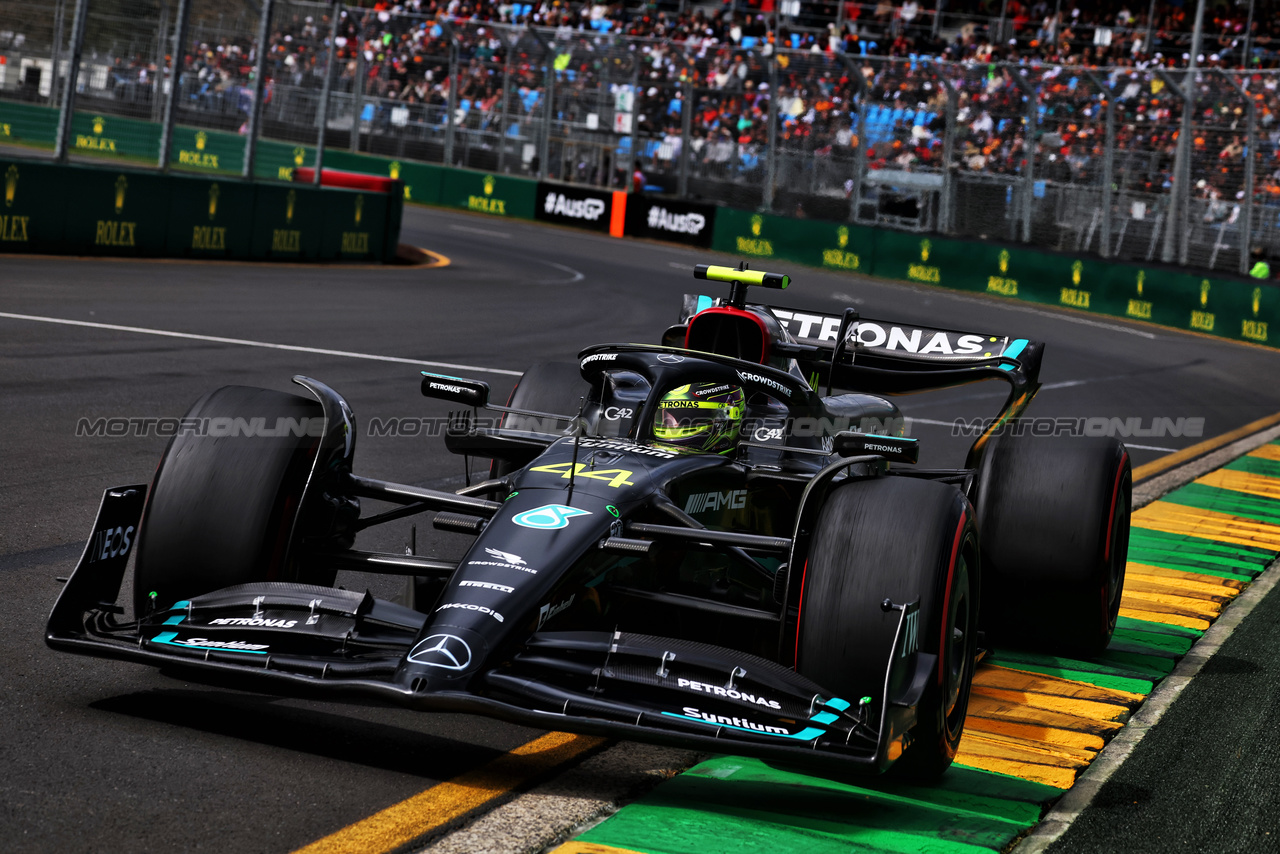 GP AUSTRALIA, Lewis Hamilton (GBR) Mercedes AMG F1 W14.

01.04.2023. Formula 1 World Championship, Rd 3, Australian Grand Prix, Albert Park, Melbourne, Australia, Qualifiche Day.

- www.xpbimages.com, EMail: requests@xpbimages.com ¬© Copyright: Moy / XPB Images