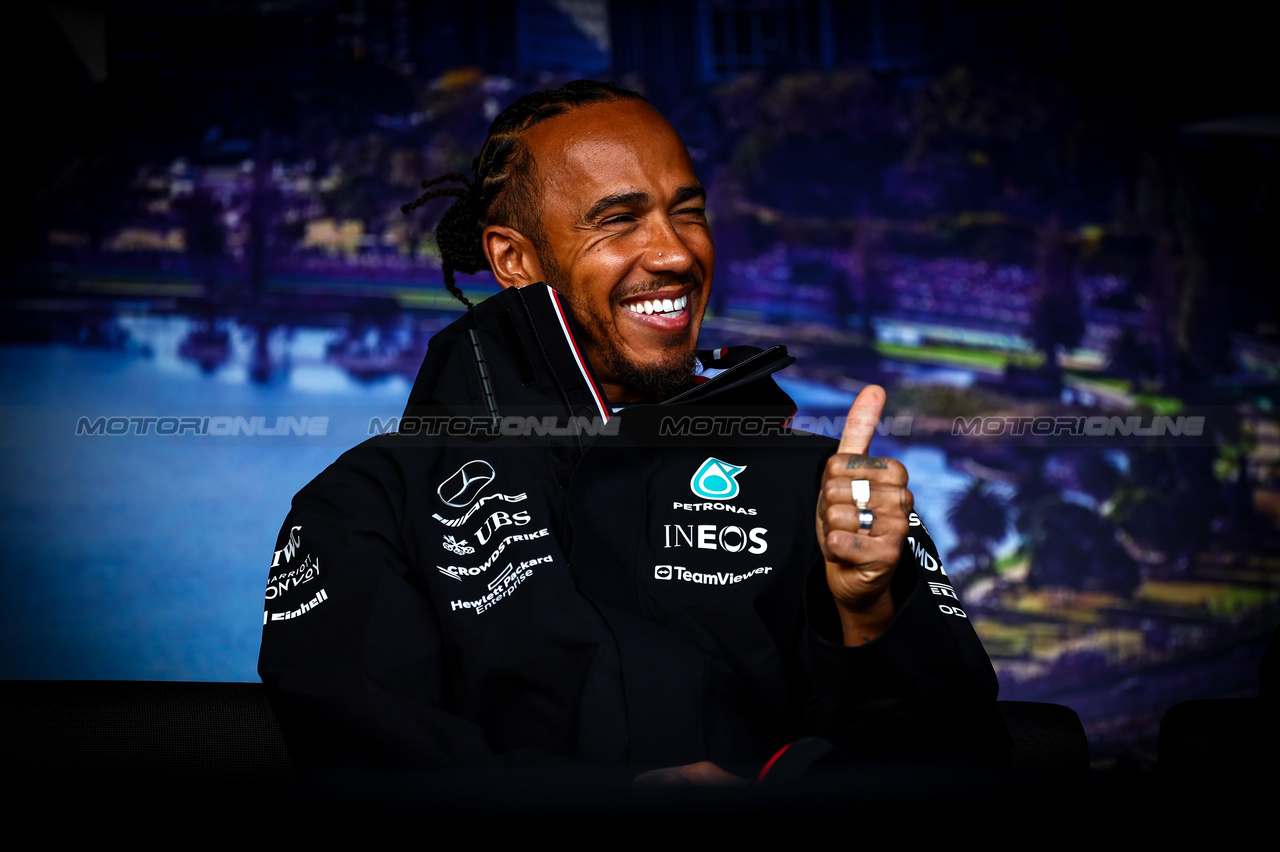 GP AUSTRALIA, Lewis Hamilton (GBR), Mercedes AMG F1  
01.04.2023. Formula 1 World Championship, Rd 3, Australian Grand Prix, Albert Park, Melbourne, Australia, Qualifiche Day.
- www.xpbimages.com, EMail: requests@xpbimages.com ¬© Copyright: Charniaux / XPB Images