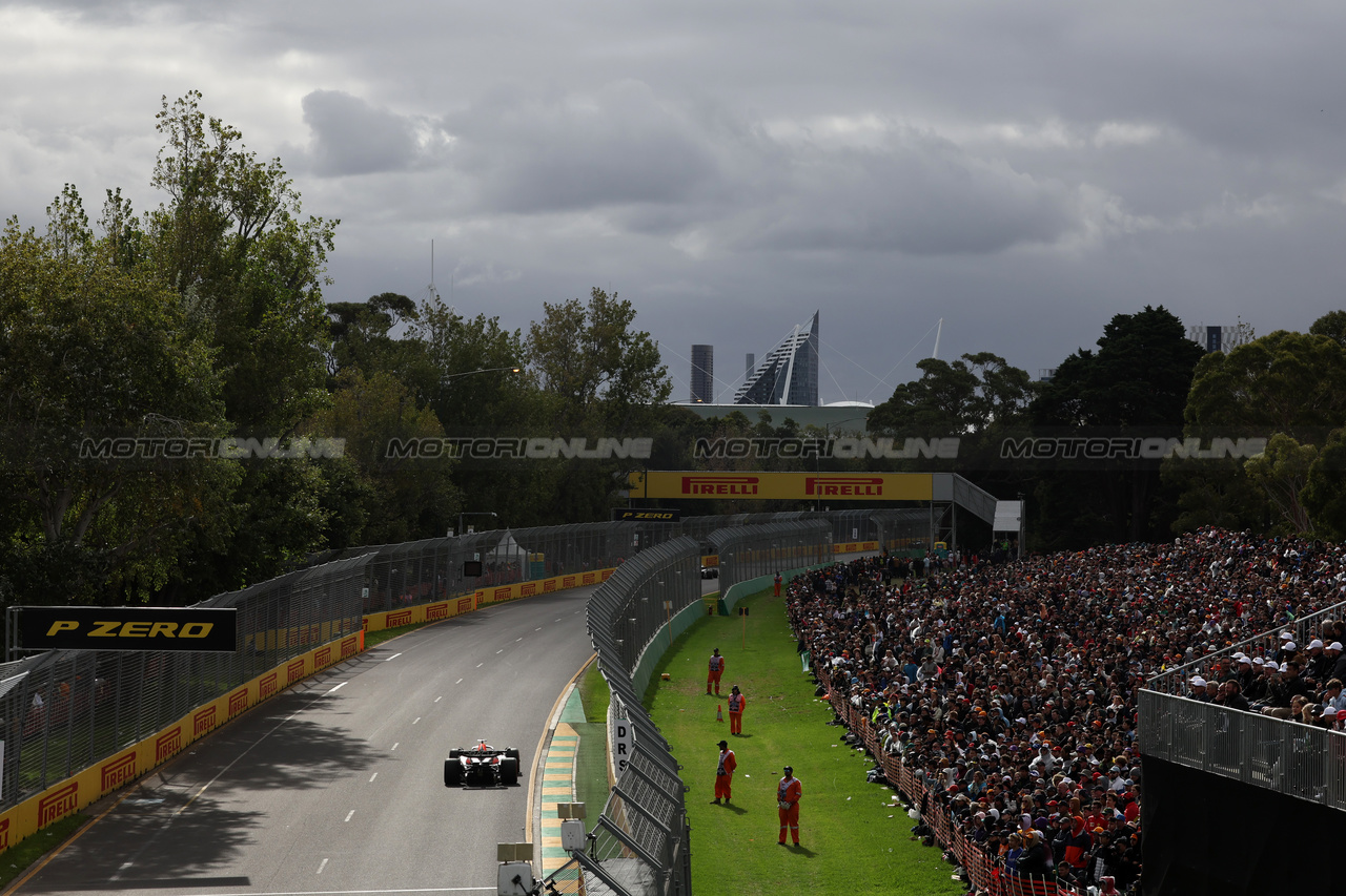 GP AUSTRALIA, Max Verstappen (NLD) Red Bull Racing RB19.

01.04.2023. Formula 1 World Championship, Rd 3, Australian Grand Prix, Albert Park, Melbourne, Australia, Qualifiche Day.

- www.xpbimages.com, EMail: requests@xpbimages.com ¬© Copyright: Batchelor / XPB Images