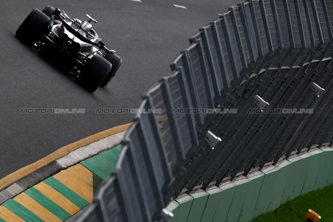 GP AUSTRALIA, George Russell (GBR) Mercedes AMG F1 W14.

01.04.2023. Formula 1 World Championship, Rd 3, Australian Grand Prix, Albert Park, Melbourne, Australia, Qualifiche Day.

 - www.xpbimages.com, EMail: requests@xpbimages.com ¬© Copyright: Coates / XPB Images