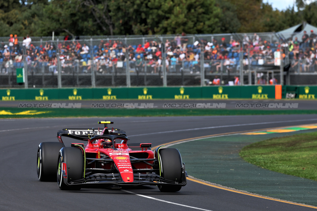 GP AUSTRALIA, Carlos Sainz Jr (ESP) Ferrari SF-23.

31.03.2023. Formula 1 World Championship, Rd 3, Australian Grand Prix, Albert Park, Melbourne, Australia, Practice Day.

- www.xpbimages.com, EMail: requests@xpbimages.com ¬© Copyright: Moy / XPB Images