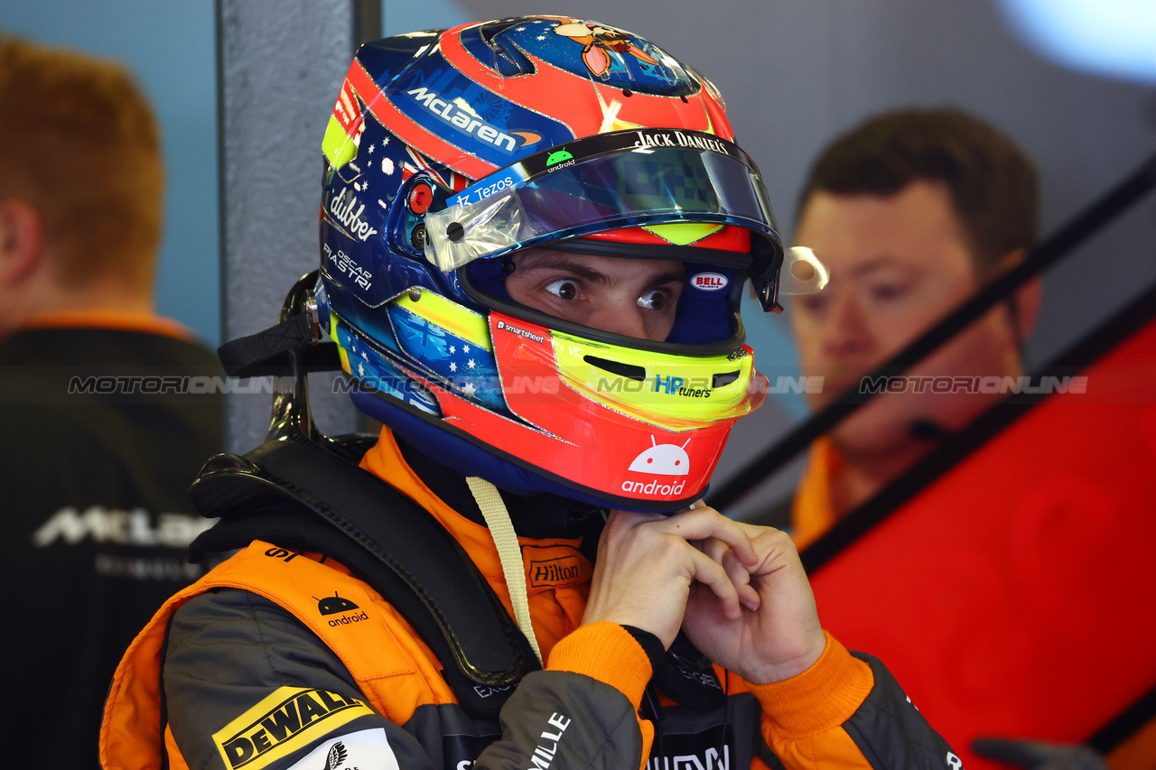 GP AUSTRALIA, Oscar Piastri (AUS) McLaren.

31.03.2023. Formula 1 World Championship, Rd 3, Australian Grand Prix, Albert Park, Melbourne, Australia, Practice Day.

 - www.xpbimages.com, EMail: requests@xpbimages.com ¬© Copyright: Coates / XPB Images