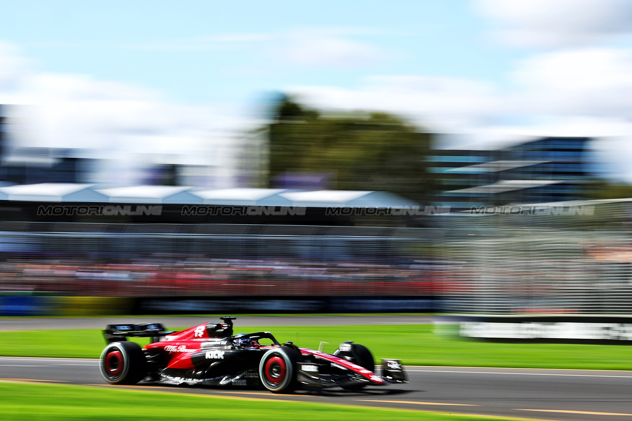 GP AUSTRALIA, Valtteri Bottas (FIN) Alfa Romeo F1 Team C43.

31.03.2023. Formula 1 World Championship, Rd 3, Australian Grand Prix, Albert Park, Melbourne, Australia, Practice Day.

 - www.xpbimages.com, EMail: requests@xpbimages.com ¬© Copyright: Coates / XPB Images