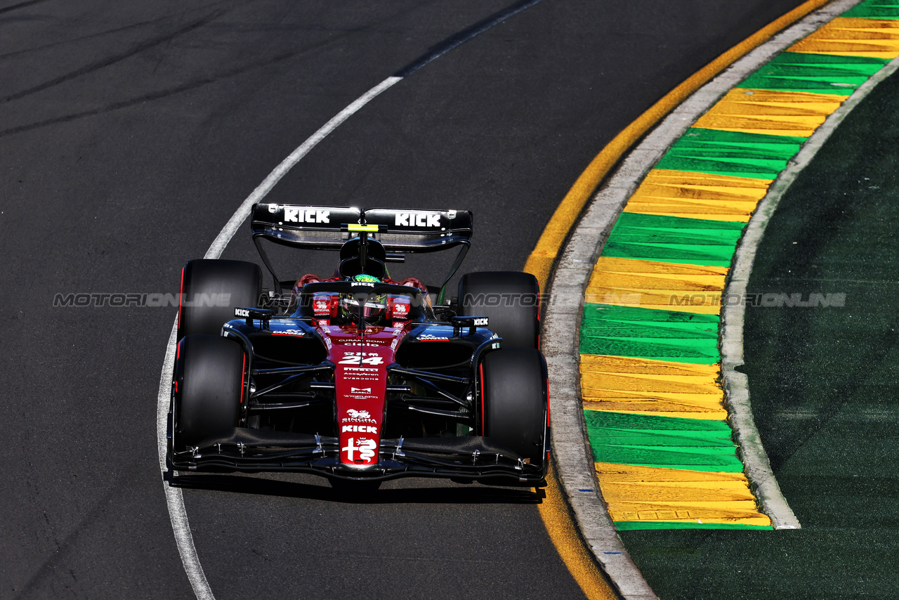 GP AUSTRALIA, Zhou Guanyu (CHN) Alfa Romeo F1 Team C43.

31.03.2023. Formula 1 World Championship, Rd 3, Australian Grand Prix, Albert Park, Melbourne, Australia, Practice Day.

- www.xpbimages.com, EMail: requests@xpbimages.com ¬© Copyright: Moy / XPB Images