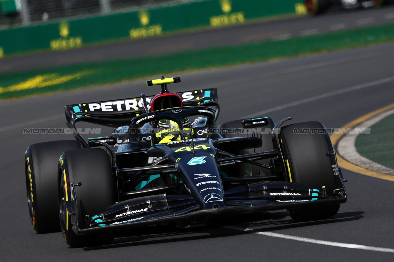 GP AUSTRALIA, Lewis Hamilton (GBR) Mercedes AMG F1 W14.

31.03.2023. Formula 1 World Championship, Rd 3, Australian Grand Prix, Albert Park, Melbourne, Australia, Practice Day.

- www.xpbimages.com, EMail: requests@xpbimages.com ¬© Copyright: Moy / XPB Images
